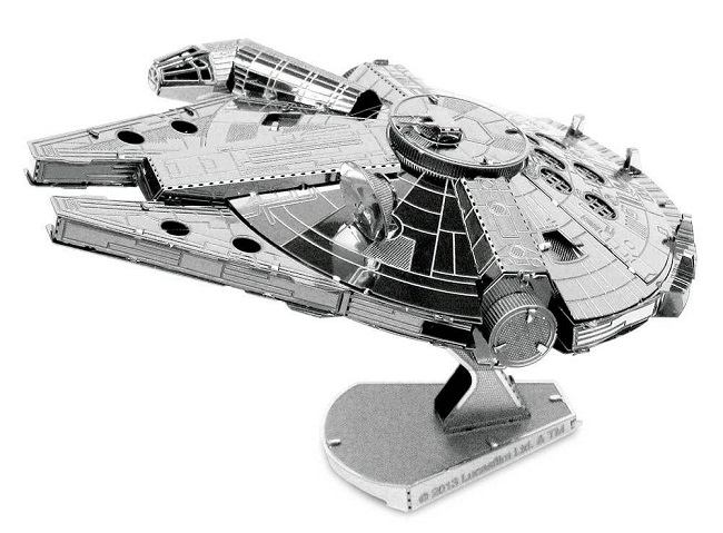 Figura Star Wars Millenium Falcon Armable Metalica 