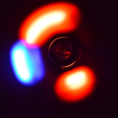 Spinner Metalico Con Luz Led Purple 