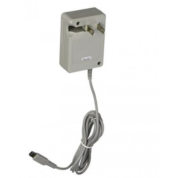 Cargador 220 V Komodo ( 3Ds - 3Ds XL - Dsi - Dsi XL ) 